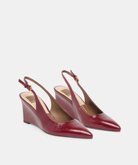 EVELAN WEDGES GARNET LEATHER